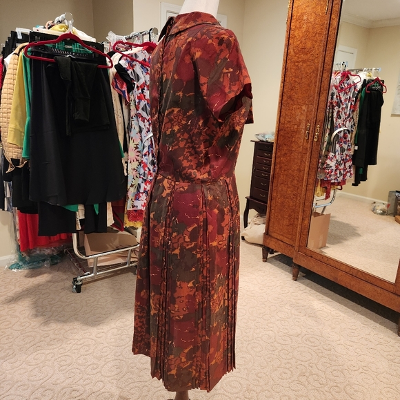 Vintage Shirtwaist Dress Fit and Flare Size Small Floral Design - Picture 2 of 13